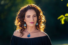 Kép betöltése a galériamegjelenítőbe: Pávatollfény Amarill Diva szett