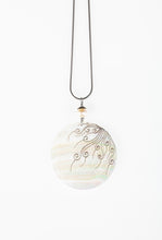 Kép betöltése a galériamegjelenítőbe: Holdfényezüst Spiralith Diva nyaklánc