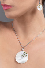 Kép betöltése a galériamegjelenítőbe: Nyárfehér Chamalis Diva szett