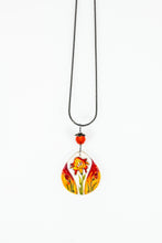 Kép betöltése a galériamegjelenítőbe: Lángoló-narancs Indiel Decent nyaklánc