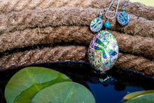 Load image into Gallery viewer, Iridescent Oil Liweran Diva collection