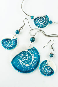 Lagoon Blue Spiralith Diva collection