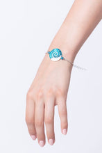 Load image into Gallery viewer, Lagoon Blue Spiralith bracelet
