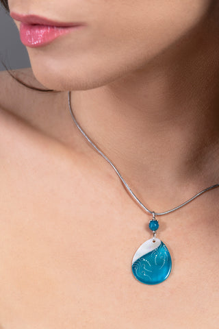 Lagoon Blue Spiralith Decent necklace