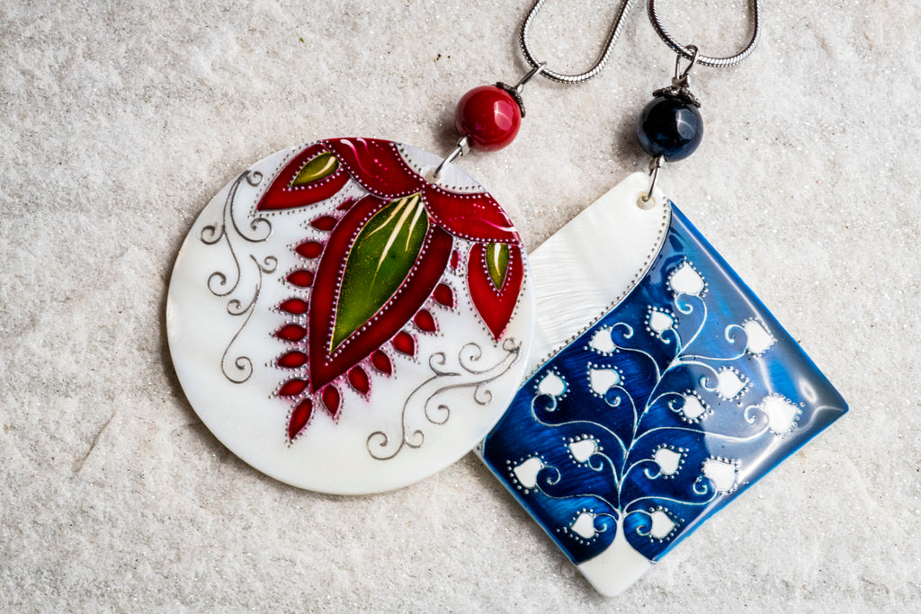 Velvet Blue Nothrilien Diva Necklace