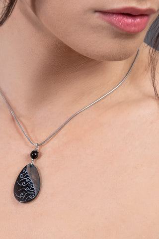 Midnight Black Spiralith Decent necklace