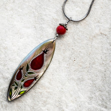 Load image into Gallery viewer, Burning Roseship Rosalith Decent Necklace
