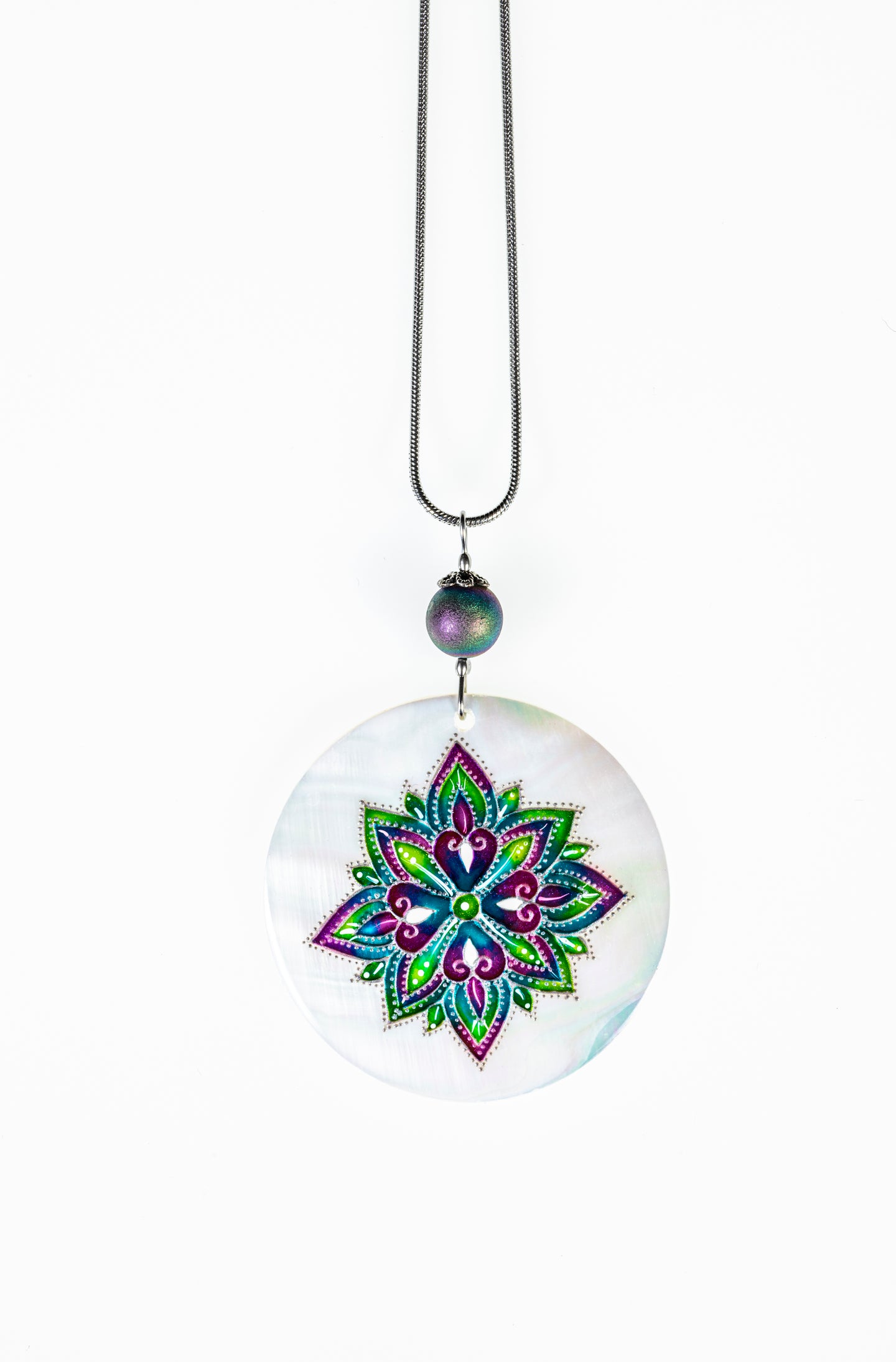 Mandalorin Diva necklace with sun shaped pendant