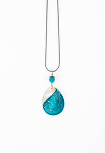 Lagoon Blue Spiralith Decent necklace