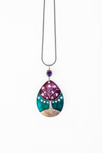 Load image into Gallery viewer, Nothrilien Diva necklace with teardrop shaped pendant
