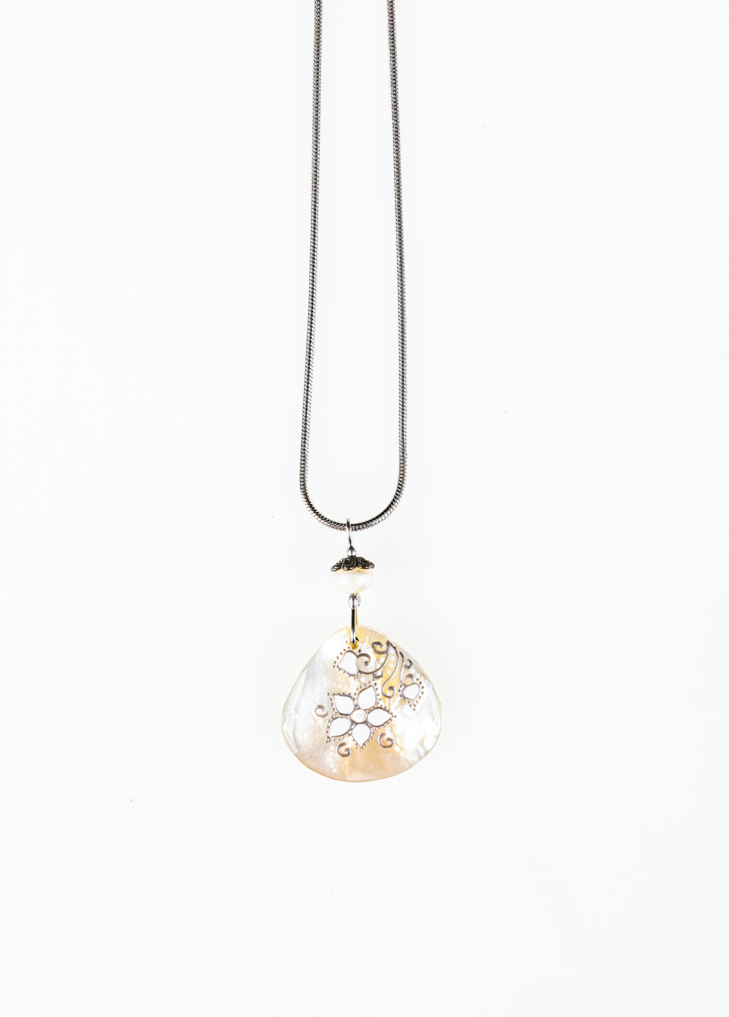 Moonlight Silver Gilnith Decent necklace
