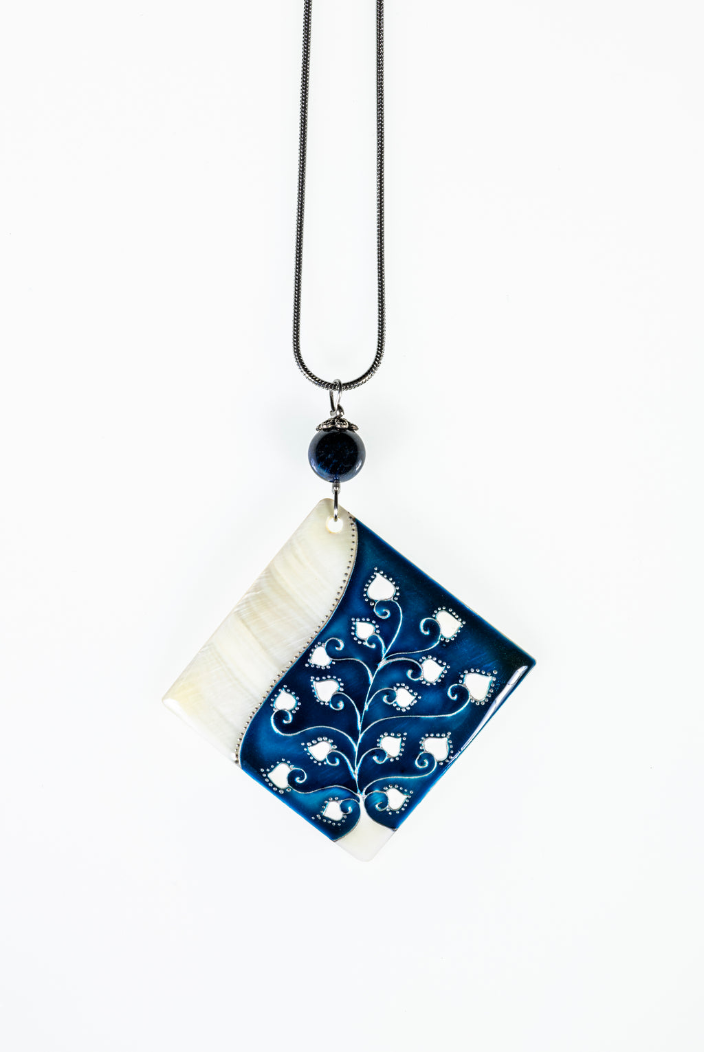 Velvet Blue Nothrilien Diva Necklace
