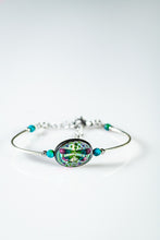 Load image into Gallery viewer, Iridescent Oil Liweran bracelet
