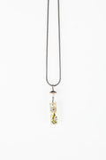 Summer White Chamalis Decent necklace