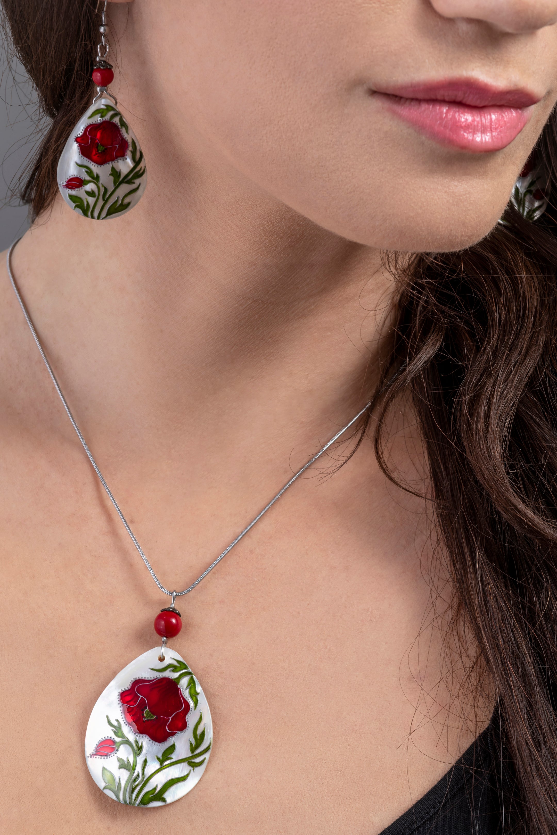 Poppy Red Popelloth Diva collection