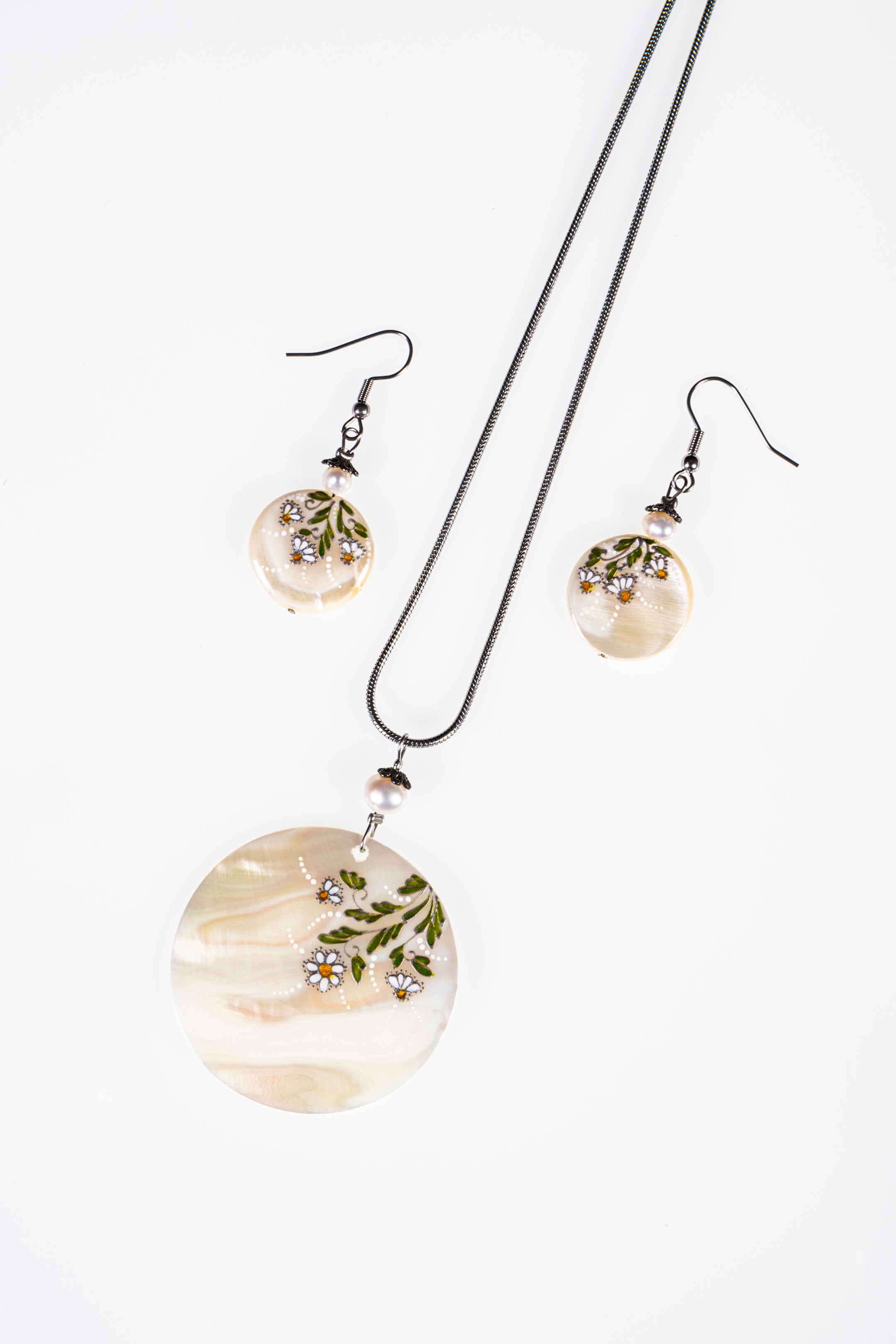 Summer White Chamalis Diva collection