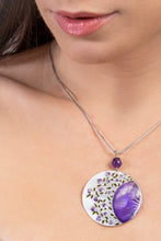 Load image into Gallery viewer, Solina Diva necklace with sun shaped pendant
