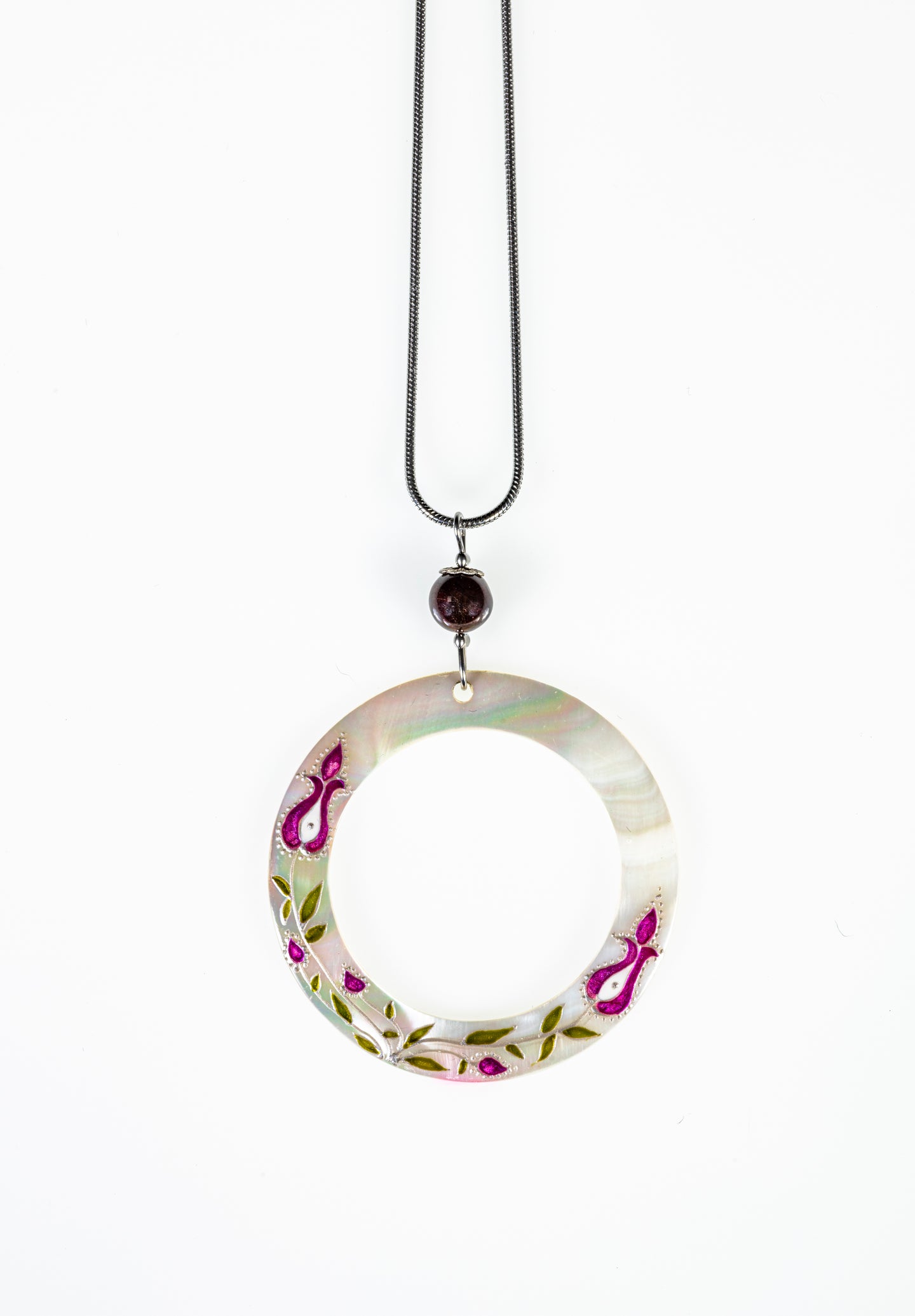 Fuchsia Tuliphen Diva necklace