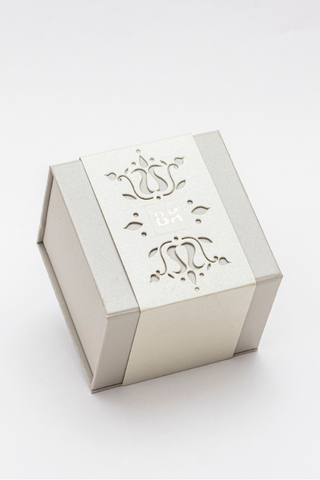 Summer White Chamalis bracelet